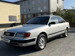 Audi 100