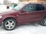 Mercedes-Benz ML 320 1998 годаfor5 000 000 тг. в Караганда
