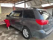 Toyota Sienna, 2006