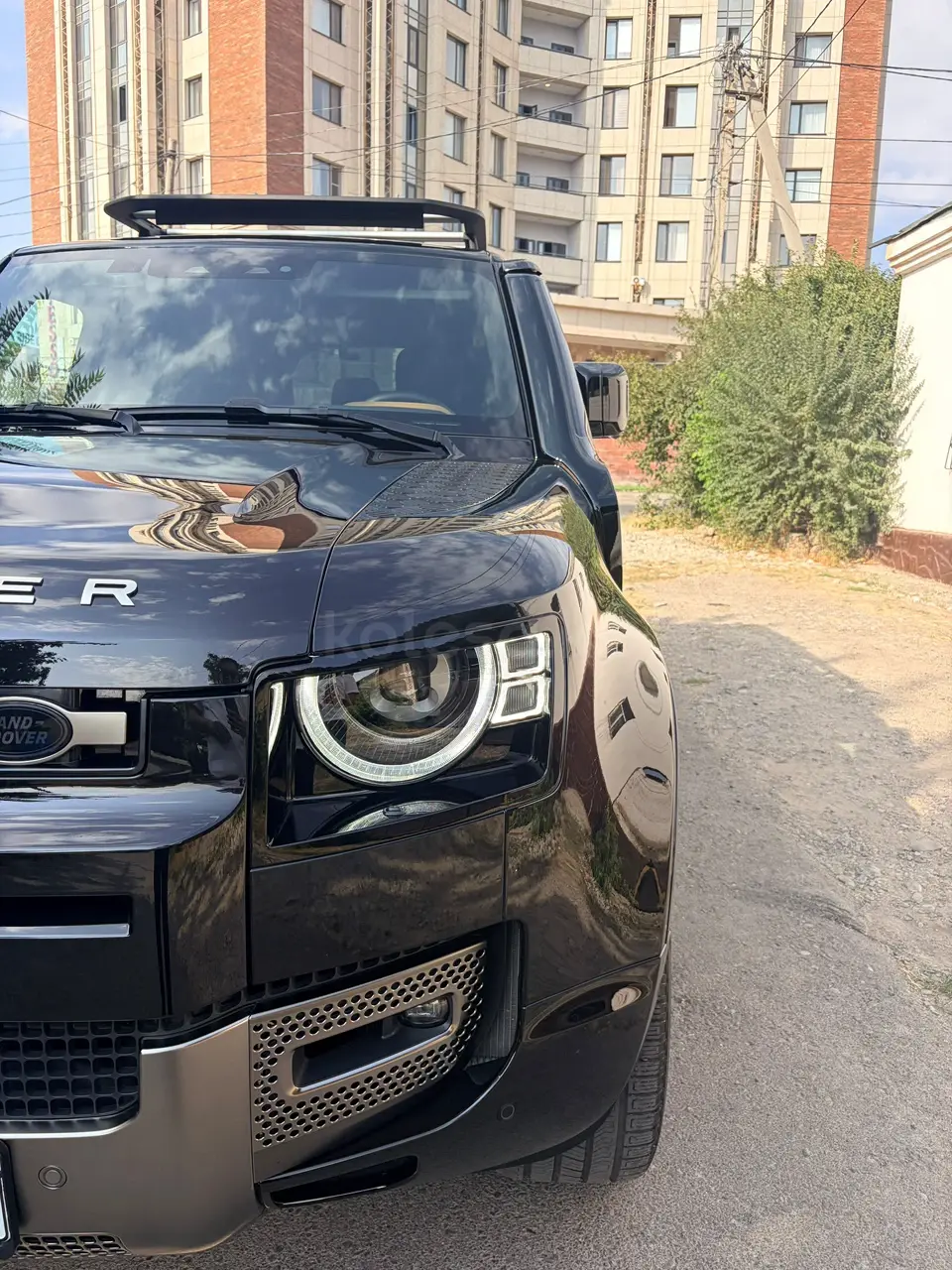 Ленд Ровер Defender, 2024