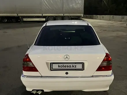 Mercedes-Benz C 180 1993 года за 1 400 000 тг. в Алматы – фото 3