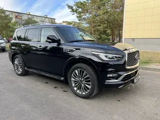 Infiniti QX80