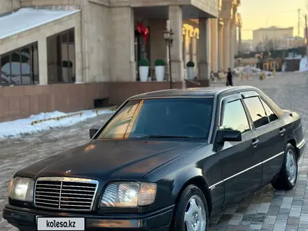 Mercedes-Benz E 280 1994 года за 1 800 000 тг. в Шымкент – фото 2