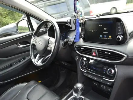 Hyundai Santa Fe 2019 года за 12 200 000 тг. в Астана – фото 12