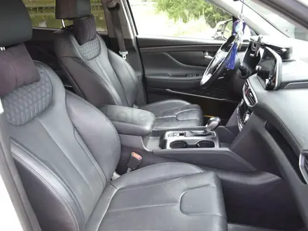 Hyundai Santa Fe 2019 года за 12 200 000 тг. в Астана – фото 9
