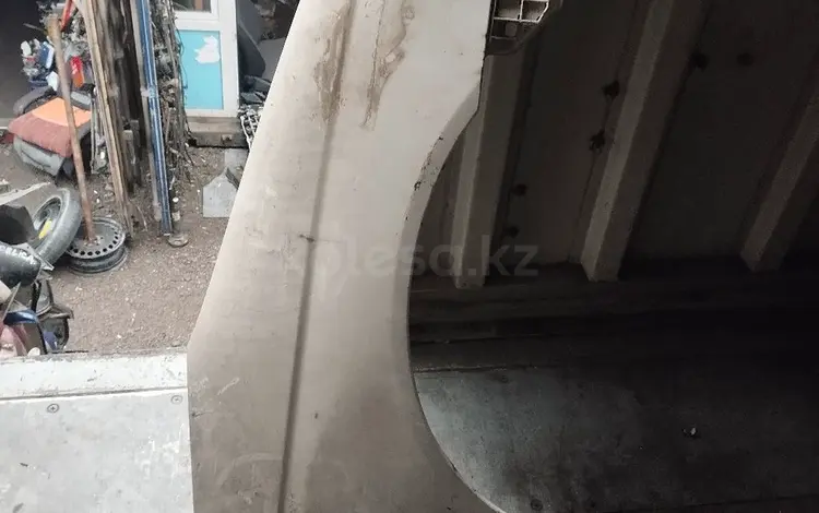 Крыло за 14 000 тг. в Алматы