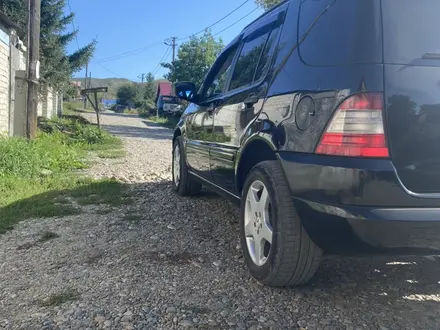 Mercedes-Benz ML 320 1999 года за 4 100 000 тг. в Усть-Каменогорск – фото 5