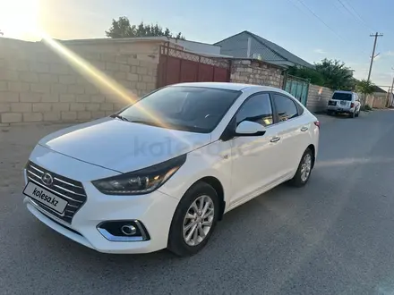 Hyundai Accent 2019 года за 8 000 000 тг. в Жанаозен – фото 2