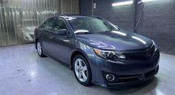 Toyota Camry 2012 годаfor8 300 000 тг. в Алматы