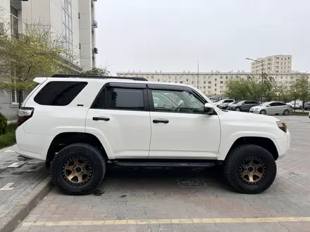 Toyota 4Runner 2017 года за 14 000 000 тг. в Актау – фото 11