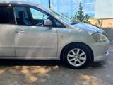 Toyota Avensis Verso 2005 года за 6 000 000 тг. в Уральск – фото 2