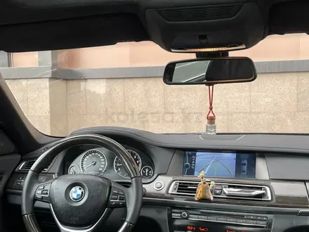 BMW 750 2009 года за 10 500 000 тг. в Алматы – фото 11