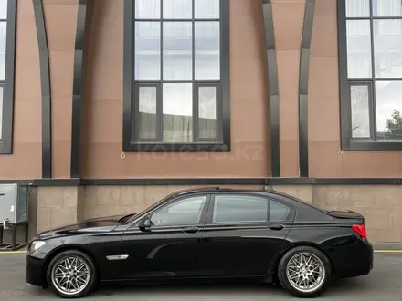 BMW 750 2009 года за 10 500 000 тг. в Алматы – фото 4