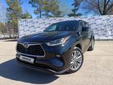 Toyota Highlander 2022 года за 30 400 000 тг. в Костанай