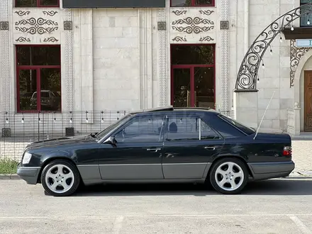 Mercedes-Benz E 320 1994 года за 9 500 000 тг. в Алматы – фото 18