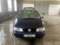 Volkswagen Sharan 2000 годаfor3 100 000 тг. в Караганда