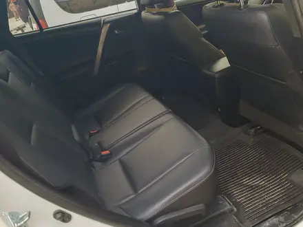 Toyota RAV4 2017 года за 9 000 000 тг. в Актау – фото 13