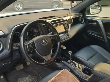 Toyota RAV4 2017 года за 9 000 000 тг. в Актау – фото 15