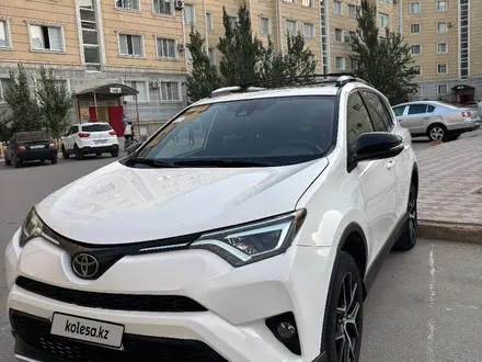 Toyota RAV4 2017 года за 9 000 000 тг. в Актау – фото 2