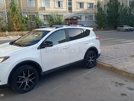 Toyota RAV4 2017 года за 9 000 000 тг. в Актау – фото 6