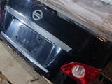 КРЫШКА БАГАЖНИКА NISSAN В СБОРЕ ОРИГИНАЛ за 50 000 тг. в Уральск
