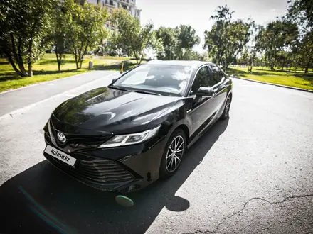 Toyota Camry 2019 года за 13 000 000 тг. в Астана