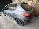 Peugeot 206 2001 года за 500 000 тг. в Жезказган