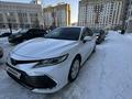 Toyota Camry 2023 годаfor17 000 000 тг. в Астана – фото 2