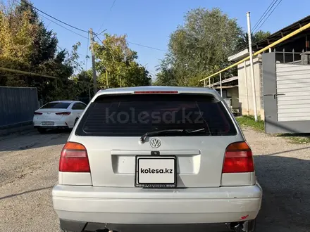 Volkswagen Golf 1995 года за 1 590 000 тг. в Алматы – фото 3