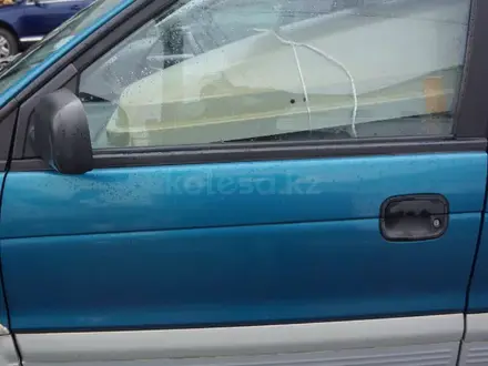 Дверь передняя левая Mitsubishi RVR N23W за 30 000 тг. в Усть-Каменогорск