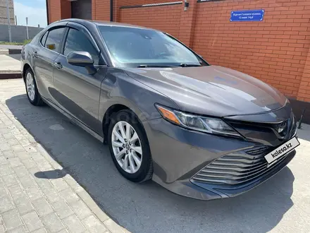 Toyota Camry 2019 года за 12 500 000 тг. в Атырау – фото 13