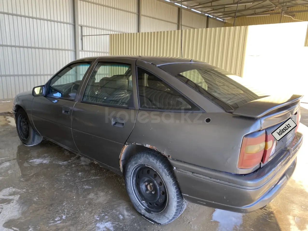 Opel Vectra, 1992