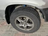 Тойо диски с шинами на лексус и тойота паркетники и минивенам подходят за 150 000 тг. в Алматы