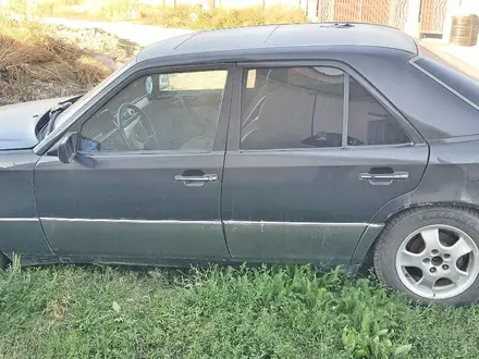 Mercedes-Benz E 230 1990 года за 1 180 000 тг. в Алматы – фото 9