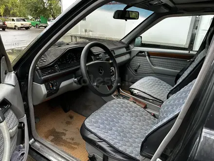 Mercedes-Benz E 200 1991 года за 1 600 000 тг. в Павлодар – фото 7