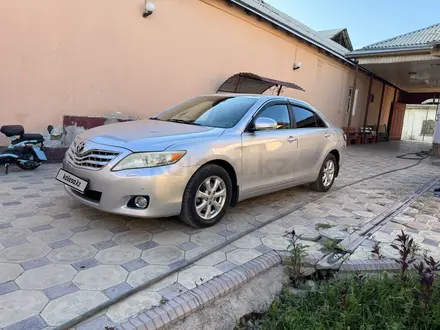 Toyota Camry 2010 года за 7 200 000 тг. в Туркестан – фото 2