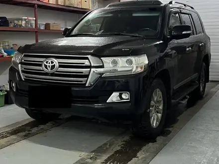 Toyota Land Cruiser 2016 года за 35 000 000 тг. в Семей