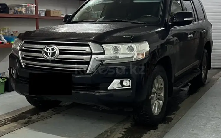 Toyota Land Cruiser 2016 года за 35 000 000 тг. в Семей