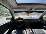Mercedes-Benz E 320 2000 года за 5 600 000 тг. в Шымкент – фото 3