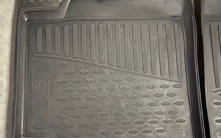 Резиновые полики за 20 000 тг. в Астана