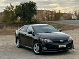 Toyota Camry 2014 годаүшін6 800 000 тг. в Актобе – фото 2