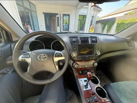 Toyota Highlander 2011 года за 11 000 000 тг. в Шымкент – фото 16