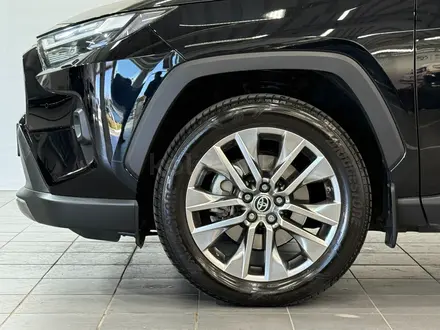 Toyota RAV4 Luxe+ 2025 года за 18 500 000 тг. в Астана – фото 17