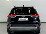 Toyota RAV4 Luxe+ 2025 года за 18 500 000 тг. в Астана – фото 4