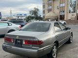 Toyota Camry 1999 годаүшін2 700 000 тг. в Актау – фото 3