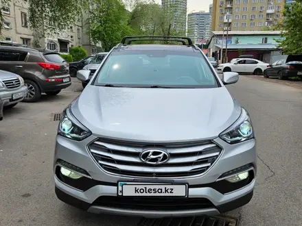 Hyundai Santa Fe 2017 года за 11 800 000 тг. в Алматы