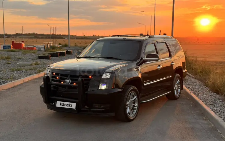 Cadillac Escalade 2007 года за 12 000 000 тг. в Алматы