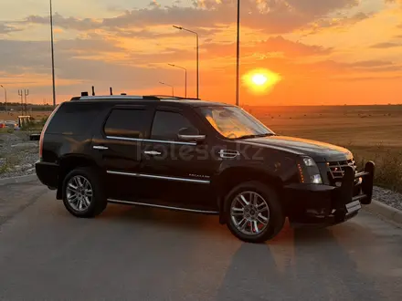 Cadillac Escalade 2007 года за 12 000 000 тг. в Алматы – фото 23