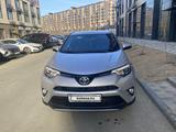 Toyota RAV4 2018 года за 13 000 000 тг. в Астана