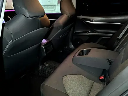 Toyota Camry 2020 года за 10 999 999 тг. в Актобе – фото 11